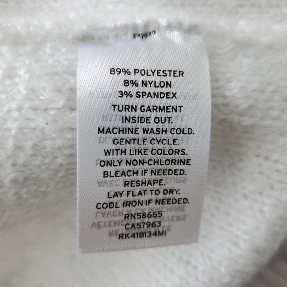 NEW Abound White Geometric Soft Sweater - Picture 4 of 5